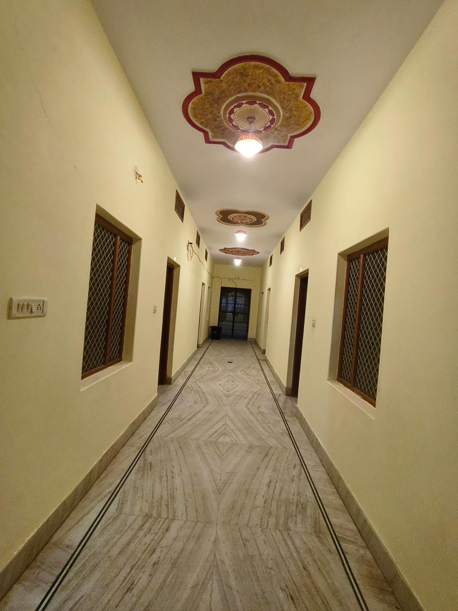 Hotel Navodaya Jaisalmer Esterno foto